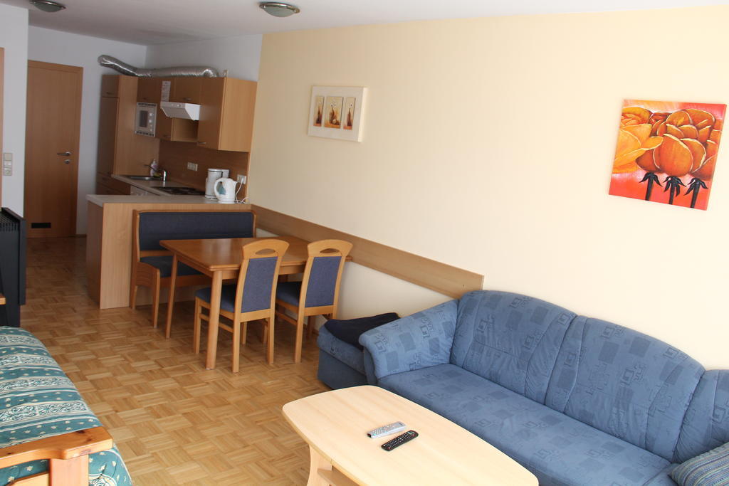 Appartementhaus Ckpk Sonnenalpe Nassfeld Rom bilde